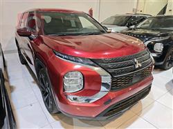 ميتسوبيشي اوتلاندر